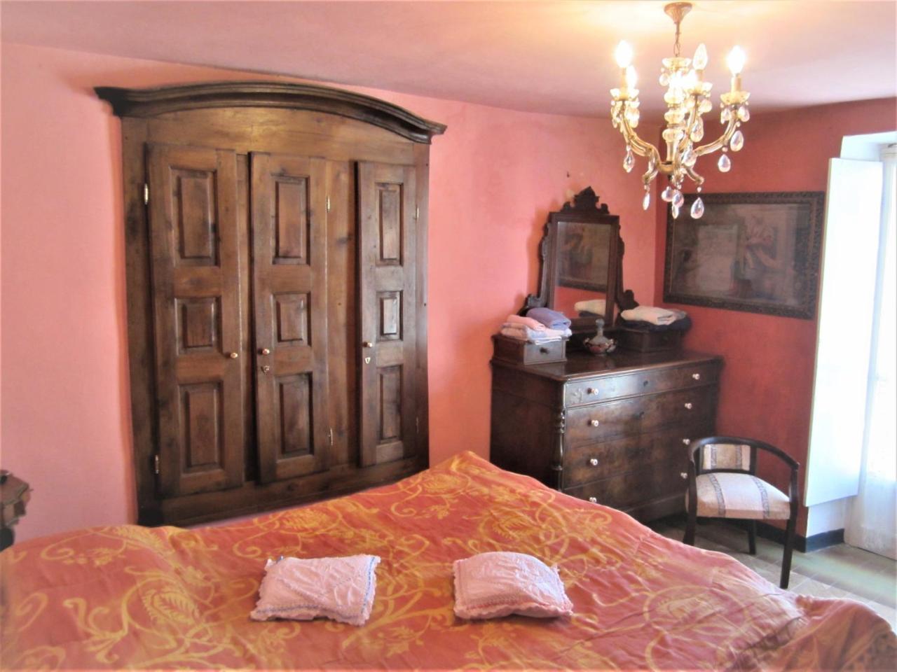B&B I Colori Dell'Arcobaleno Belvedere Langhe Kültér fotó